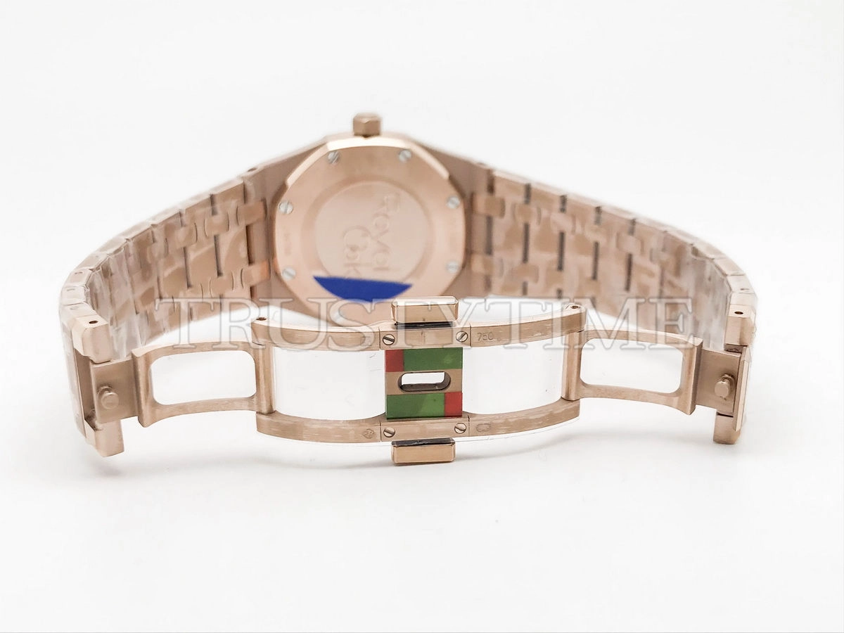 Реплика часов Audemars Piguet Royal Oak Ladies 33mm 67650OR.OO.1261OR.01 Арт.AP-0736 Копия часов Audemars Piguet Royal Oak Ladies 33mm 67650OR.OO.1261OR.01 Арт.AP-0736