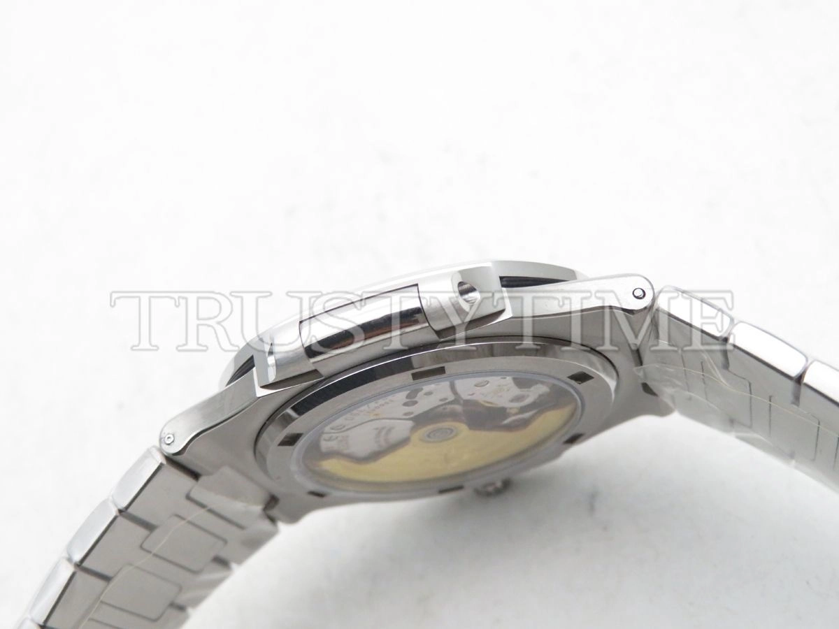 Копия часов Patek Philippe Nautilus 40mm 5711/1300A-001