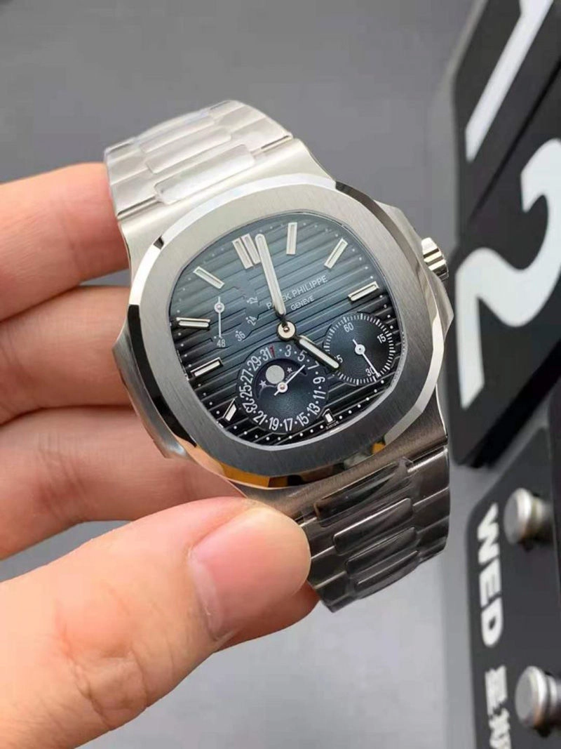 Реплика Patek Philippe MoonPhase 5712