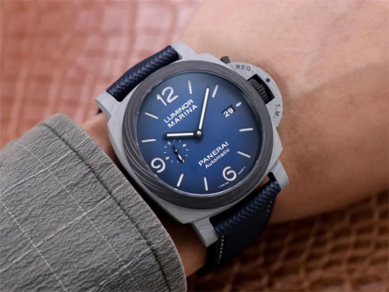 Реплика Panerai PAM 1663 Титановый корпус