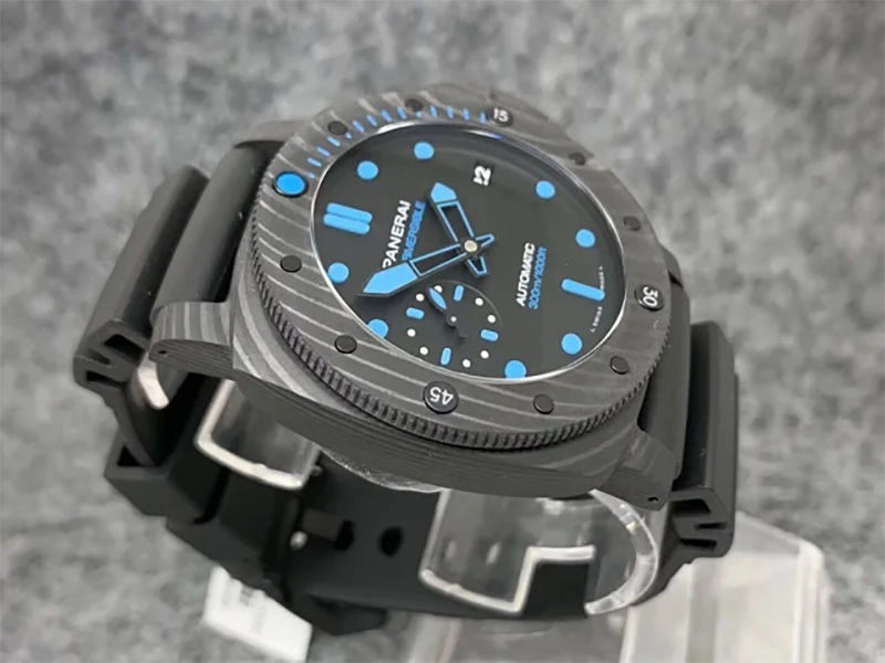 Реплика часов Panerai Submersible Carbotech PAM960
