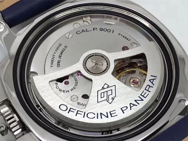 Реплика часов Panerai Luminor GMT PAM688