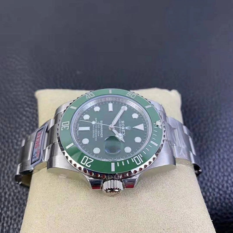 Реплика часов Rolex Submariner 116610LV V3 от ZZF