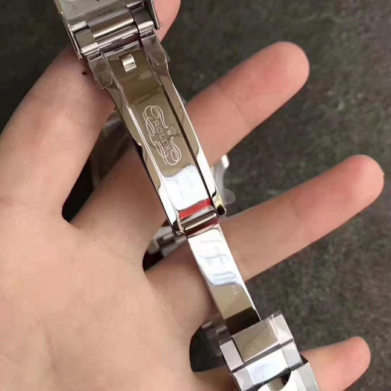 Реплика часов Rolex GMT-Master II 116710 Batman V11 от Noob