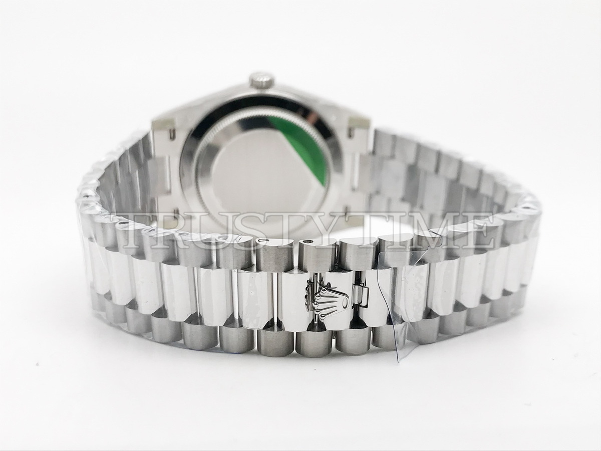 Копия часов Rolex Day-Date 40mm 228239-0078