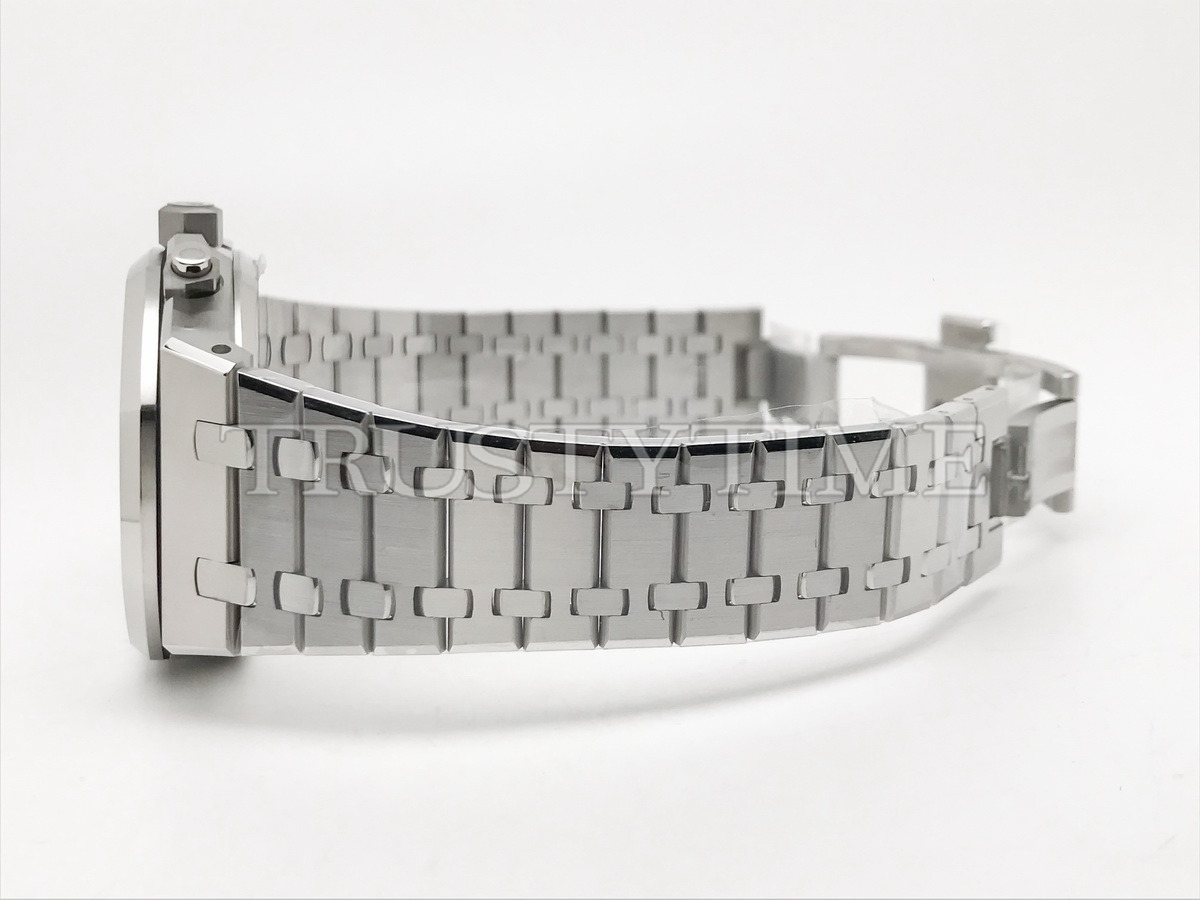 Копия часов Audemars Piguet Royal Oak Selfwinding Chronograph 26240ST.OO.1320ST.08 Арт.AP-1188