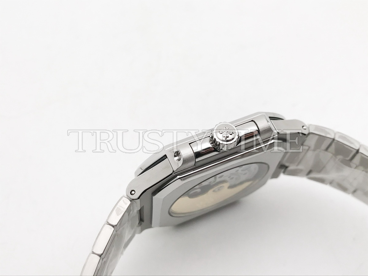 Копия часов Patek Philippe Cubitus 5821/1A-001