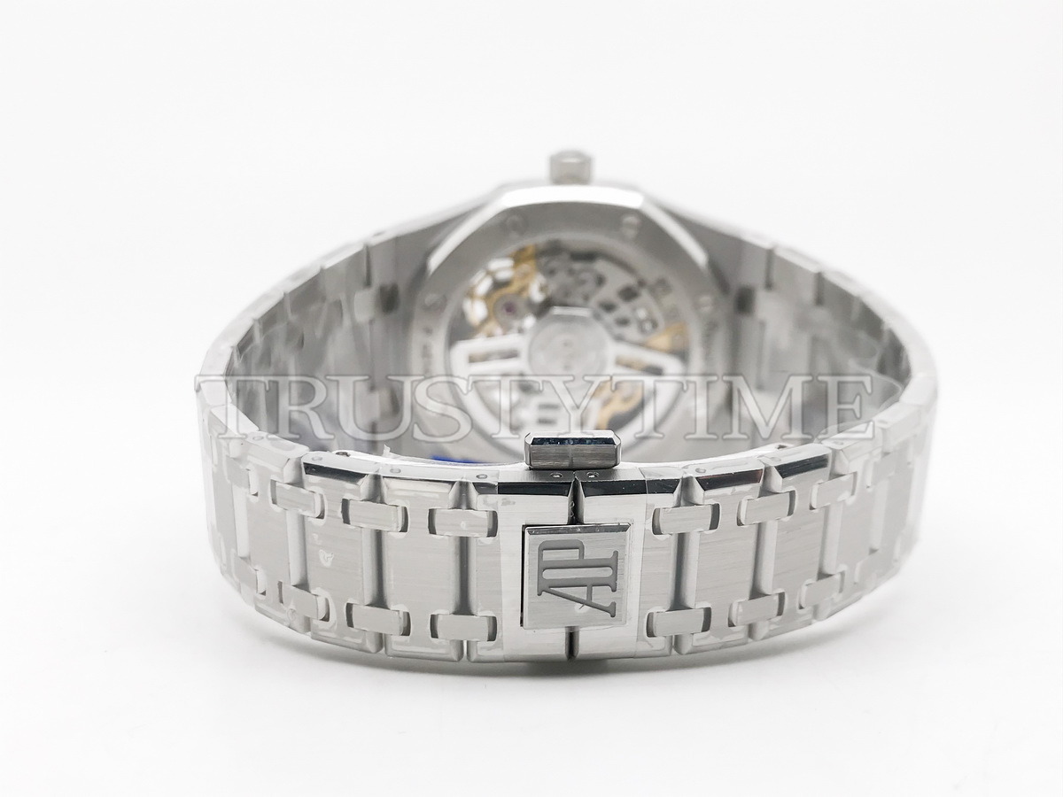 Копия часов Audemars Piguet Royal Oak Jumbo Extra-Thin Openworked 50th Anniversary 16204ST.OO.1240ST.01