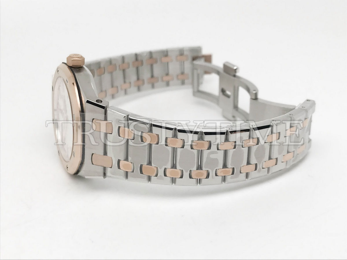 Копия часов Audemars Piguet Royal Oak Ladies 33mm 67650SR.OO.1261SR.01
