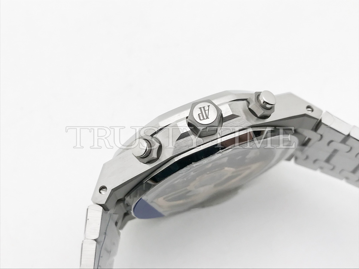 Копия часов Audemars Piguet Royal Oak Selfwinding Chronograph 26240ST.OO.1320ST.08 Арт.AP-1188
