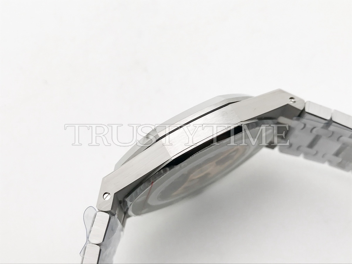Копия часов Audemars Piguet Royal Oak Double Balance Wheel 15407ST.OO.1220ST.01