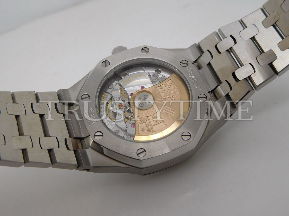 Копия часов Audemars Piguet Royal Oak Frosted 37mm 15454BC.GG.1259BC.03 Арт.AP-0664