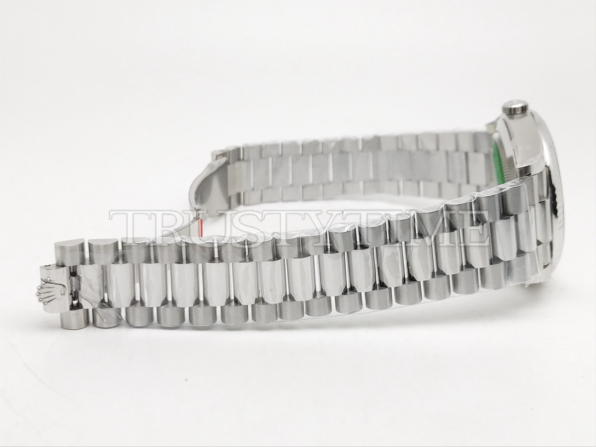 Копия часов Rolex Day-Date 40mm 228239-0078
