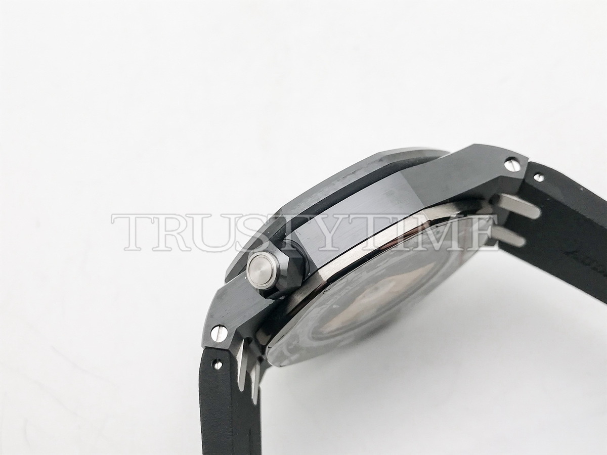 Копия часов Audemars Piguet Royal Oak Offshore Diver Ceramic 15707CE.OO.A002CA.01