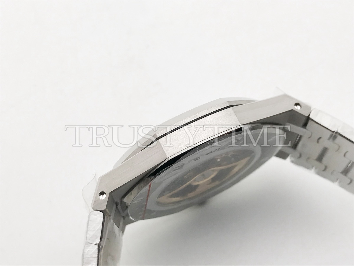 Копия часов Audemars Piguet Royal Oak Frosted Double Balance Wheel 15407BC.GG.1224BC.01 Арт.AP-1191