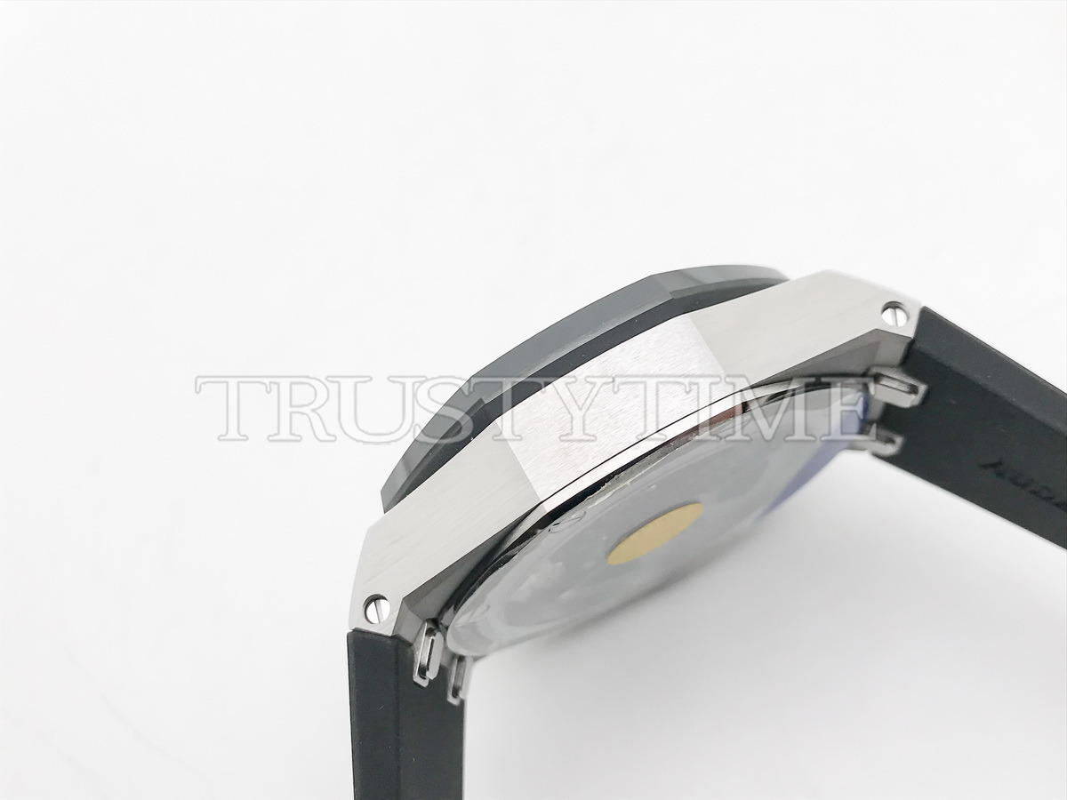 Копия часов Audemars Piguet Royal Oak Offshore Chronograph 26420SO.OO.A002CA.01