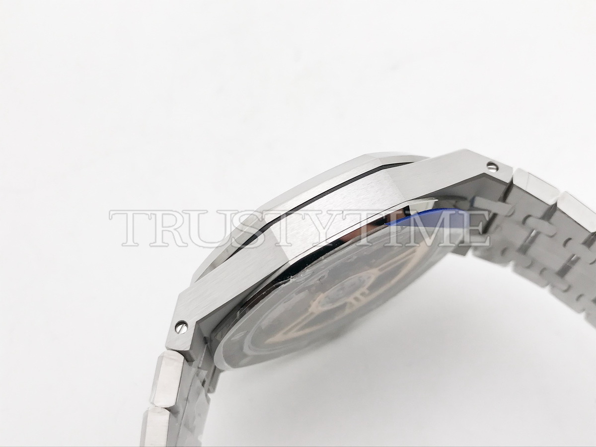 Копия часов Audemars Piguet Royal Oak Selfwinding 15510ST.OO.1320ST.07 Арт.AP-1221