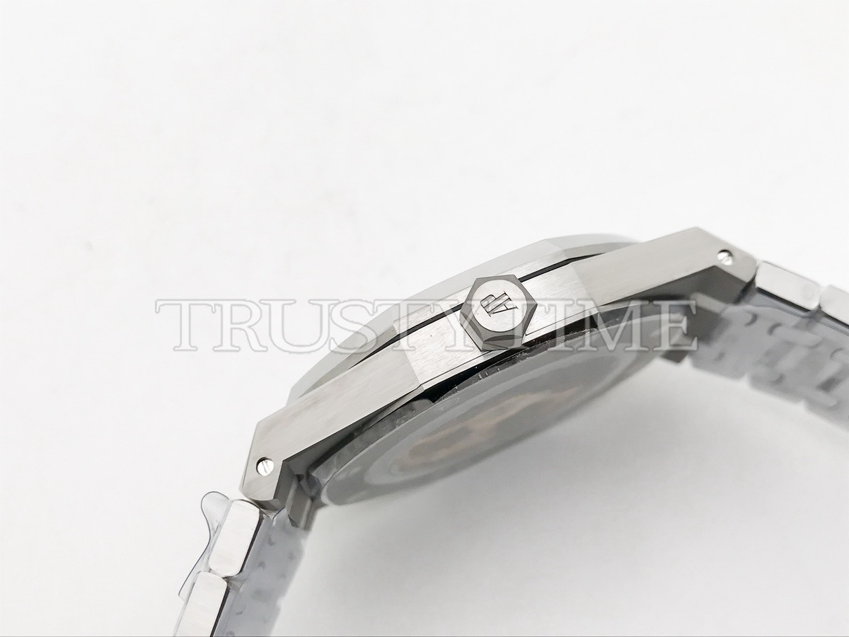 Копия часов Audemars Piguet Royal Oak Double Balance Wheel 15407ST.OO.1220ST.01